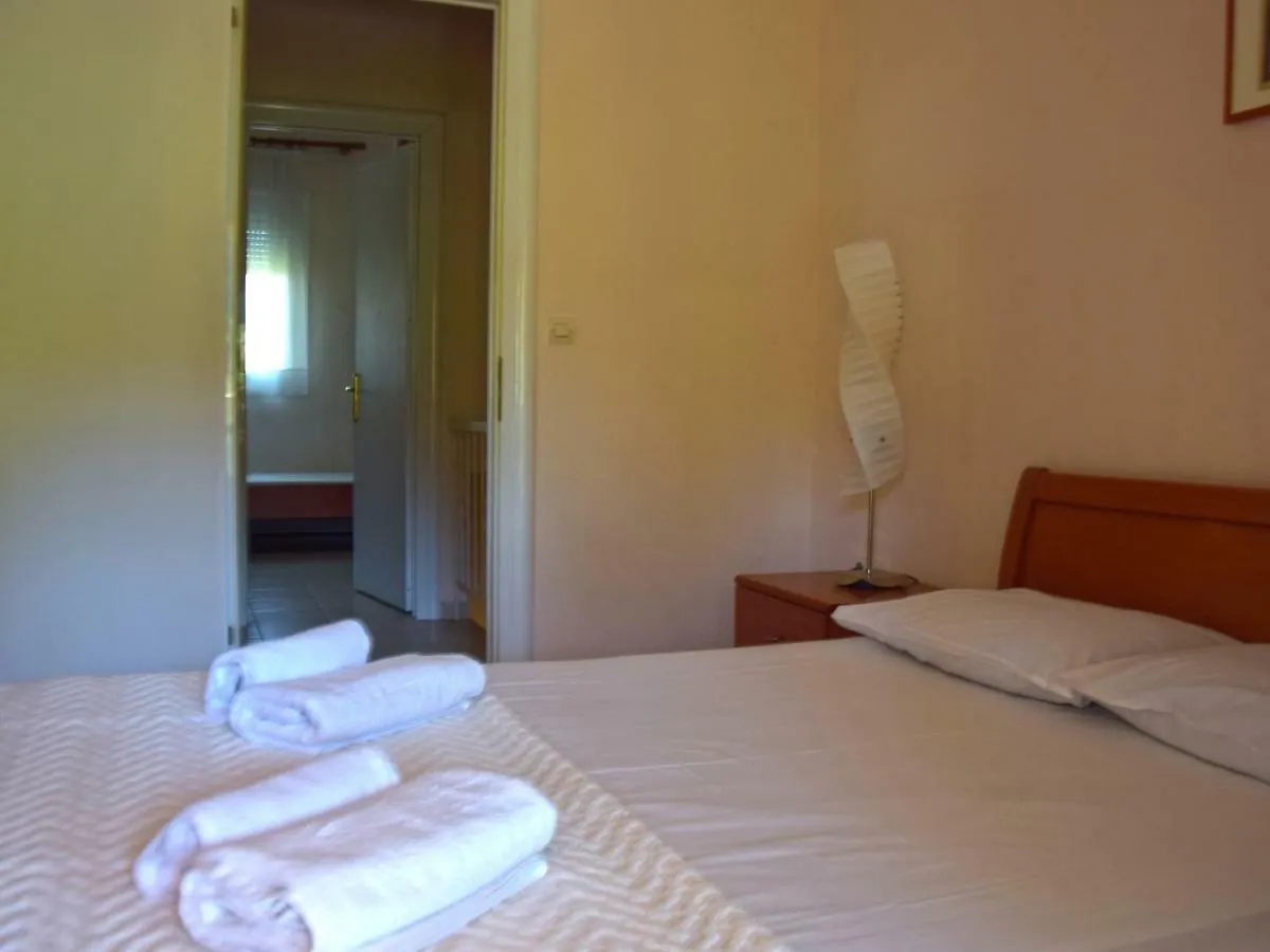 Siviri Rental Houses 0*,